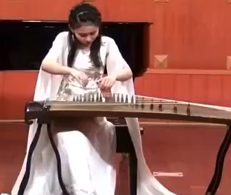 古筝演奏
